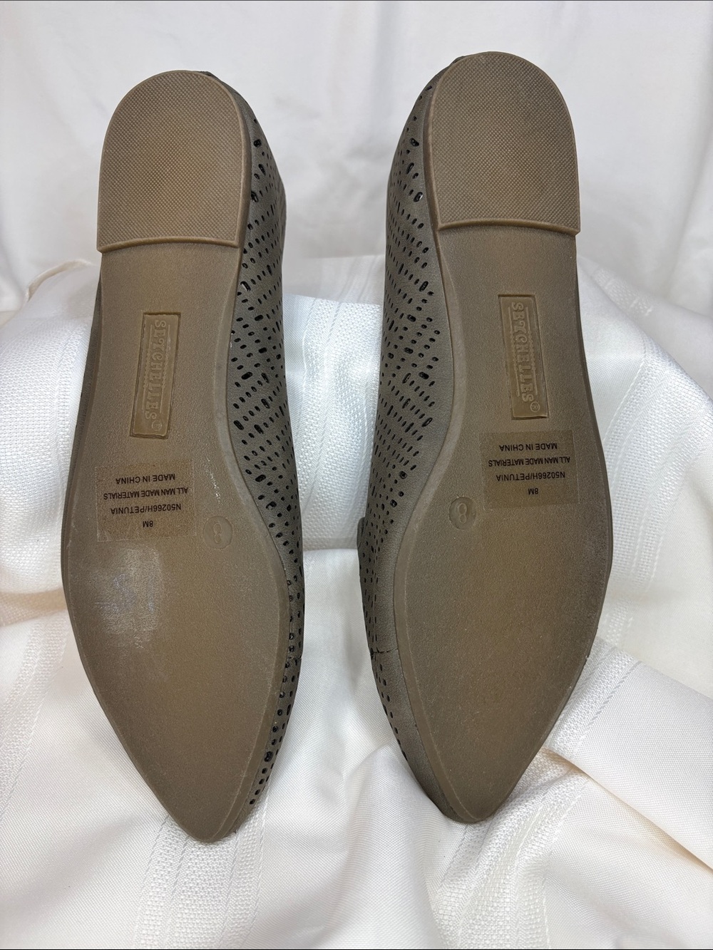 Seychelles Petunia Olive Perforated Pointed Flats size 8 - Picture 8 of 10